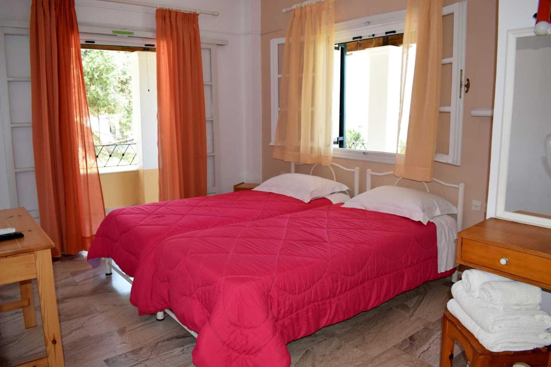 Rising Sun Apartments & Studios Бенитсес Номер фото